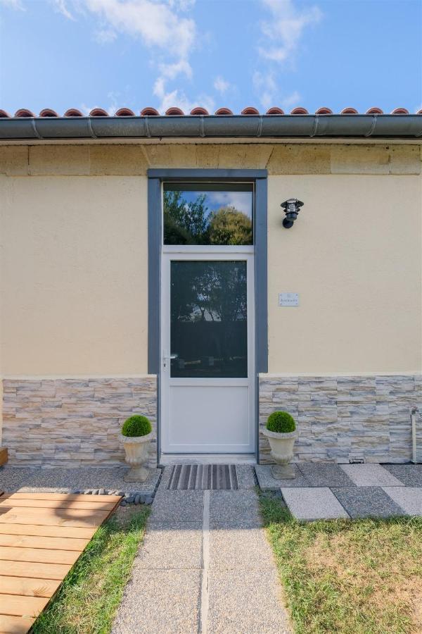 Les Suites D'Alienor-Suite Acanthe Pessac Exterior photo